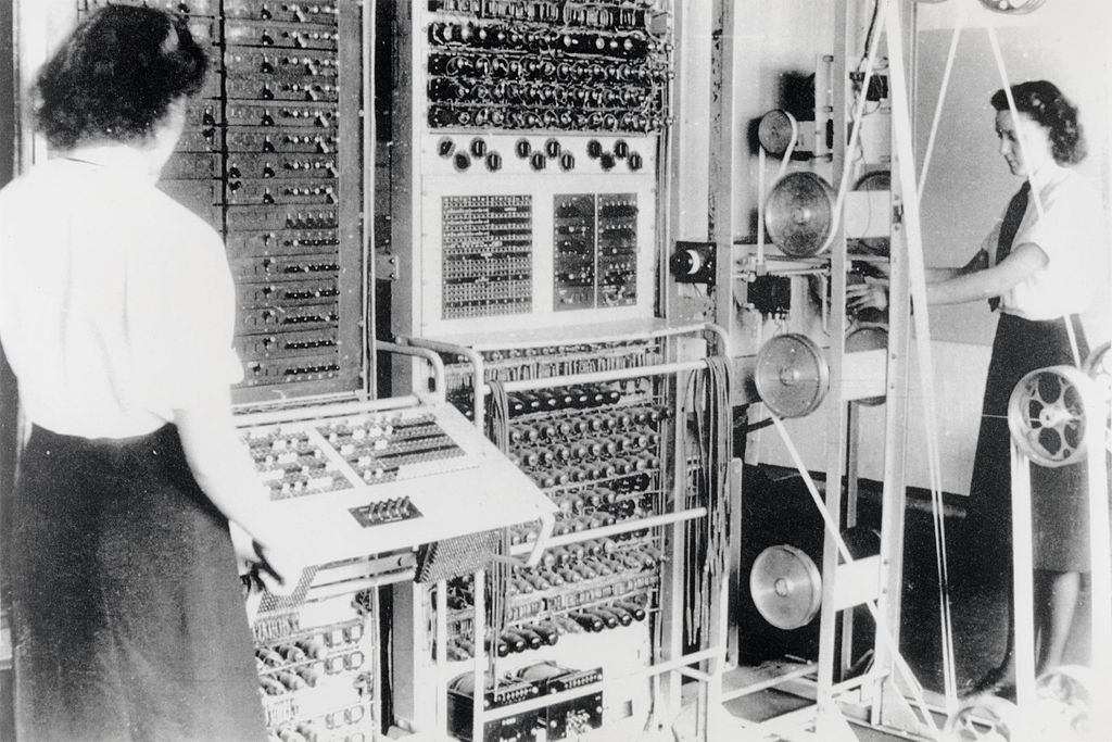 El ordenador Colossus, manejado por mujeres